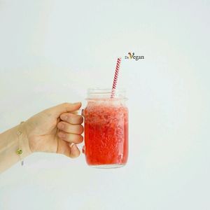 strawberry tea.... at Dr. Vegan 닥터비건 in Seoul