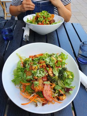 Lunch salad with stick soy chunks, roasted cashews, and an Asian style dressing at Ravintola Kuori in Turku