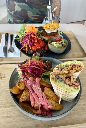 Brunch et shawarma   at Alive in Geneva