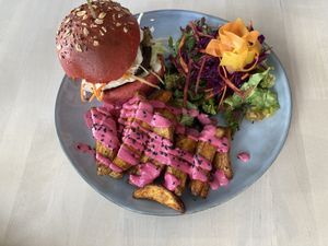 Burger with wedges  at Alive in Geneva