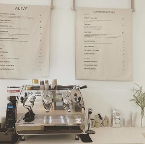 Cold and Hot: Coffee, Matcha Lattes (with nut milks) and more! at Alive in Geneva
