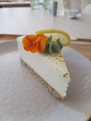 „Cheese“ Lemon Cake 🥰 at Alive in Geneva