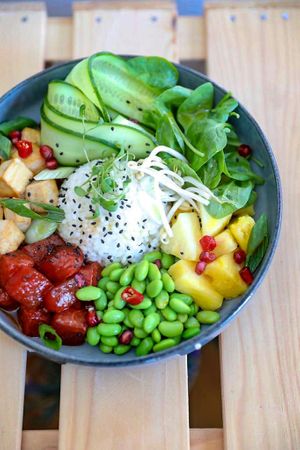 Poke Bowl Terriyaki at Alive in Geneva