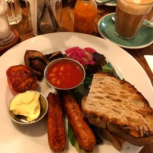 Full vegan brekkie. at Greasy Spoon - Hagagatan in Stockholm