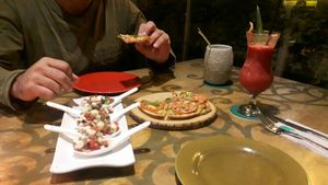 Todo vegano, sin ajo ni cebolla y tragos sin alcohol at Veda Restaurante in Miraflores