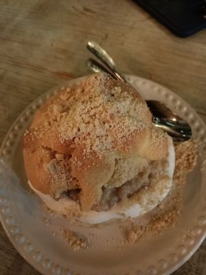 Arroz con leche en un pan de muerto at Malportaco in Mexico City
