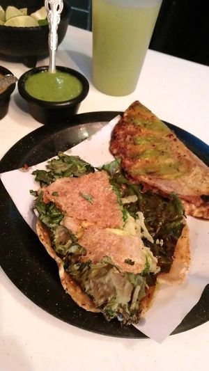 Taco placero y Flor enchilado #Veganuary at Malportaco in Mexico City