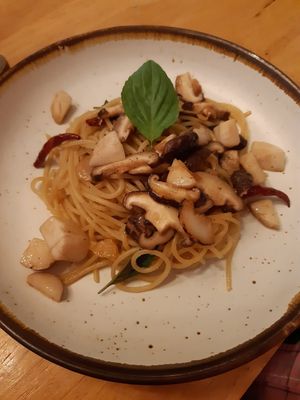 Stir fried spaghetti with shitake, basil and chillies at Hua Hin Vegan Cafe and Wine in Hua Hin