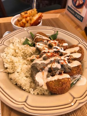 falafel rice bowl #Veganuary at Falafel Brothers - Minato in Tokyo