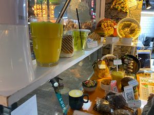 Drinks and falafel on display at Falafel Brothers - Minato in Tokyo