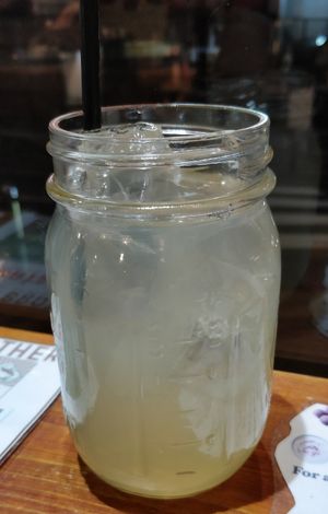 Refreshing lemonade at Falafel Brothers - Minato in Tokyo