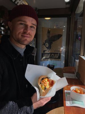 Vegan club ✌️ at Falafel Brothers - Minato in Tokyo