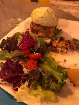 Burger at Chef Momo in Cartagena
