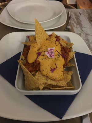 Vegan nachos at Chef Momo in Cartagena