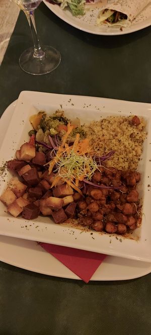 Buddha Bowl at Chef Momo in Cartagena