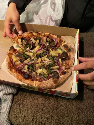 Made our own take on Hawaiian pizza (vegan style) at Your Pie in Indio