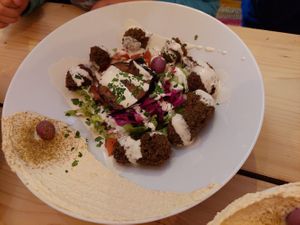 Hummus plate at Green Lab in Montpellier