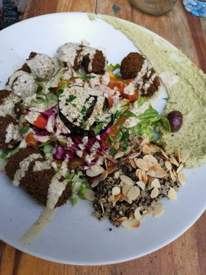 Quinua bowl at Green Lab in Montpellier