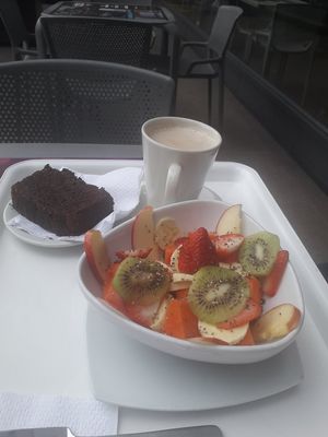 Fruit salad and a brownie at Sabyi - CityU in Bogota