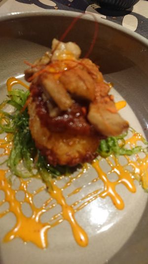 Nigiri with porcini, wakame and more at Bascook in Bilbao