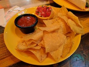 chips & salsa at Dos Tacos - Gwanak in Seoul