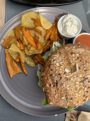 Mu burger  at MU-Food in Geneva