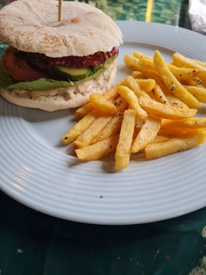 Veganburger at Sirkus Föroyar  in Torshavn