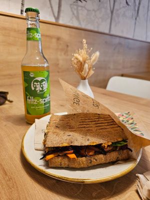 Vegan Sweet Potato Sandwich at Dean & David in Braunschweig