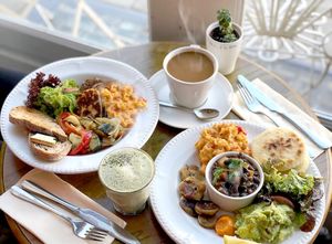 Weekend Brunch in full style at Miranda Cafe in North London