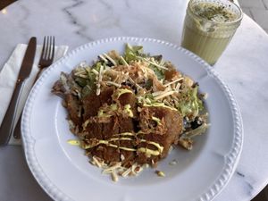 Vegan 🥗 Chick’n Caesar salad  #Veganuary at Miranda Cafe in North London