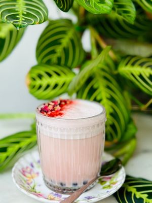 Bubble rose latte at Miranda Cafe in North London