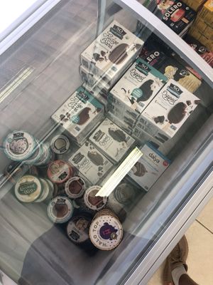 Vegan ice cream at healthstore at Sweet and Blue in Willemstad