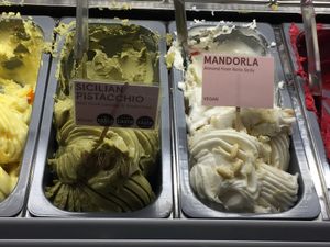 Vegan flavors  at La Gelatiera in London