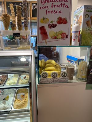  at Gelateria Cento Per Cento in Malcesine