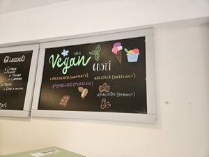  at Gelateria Cento Per Cento in Malcesine