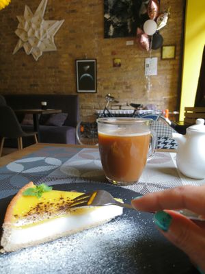 Торт с Манго at KOLO in Kyiv