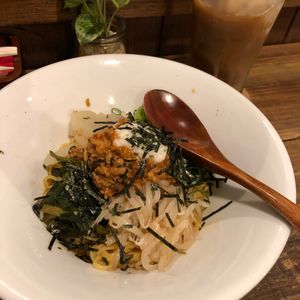 Vegan soupless hot noodle at Vegi Kitchen Gu Gu in Nagoya