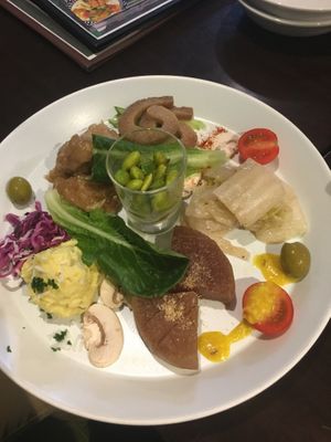 Sampler plate  at Vegi Kitchen Gu Gu in Nagoya