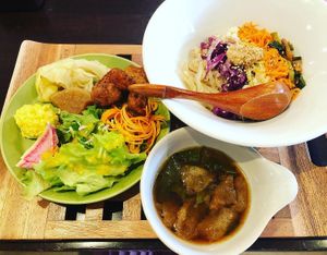 lunch set at Vegi Kitchen Gu Gu in Nagoya