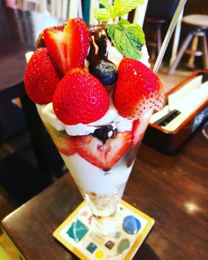 strawberry parfait at Vegi Kitchen Gu Gu in Nagoya