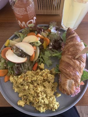 Croissandwich Frühstück   at Katzentempel - Nürnberg in Nuremberg