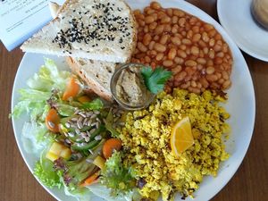 Scrambled tofu at Katzentempel - Nürnberg in Nuremberg