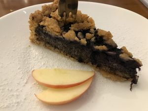Poppyseedstreuselkuchen - Really delicious but small sizes in relation to the price at Katzentempel - Nürnberg in Nuremberg