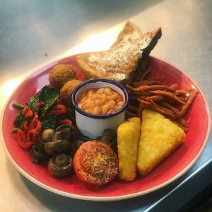 breakfast at Molo Lounge in Southend-on-sea