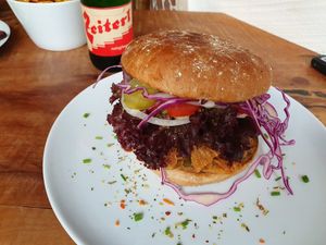 Vins Barbecue ist der beste Burger den ich seit Ewigkeiten gegessen habe😍😍😍 at Vins Vegan in Feistritz An Der Drau