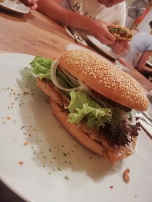Vins Spezial Burger at Vins Vegan in Feistritz An Der Drau