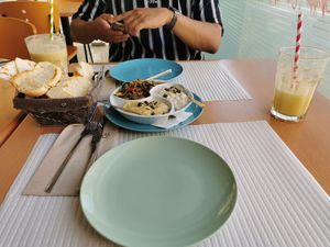 Bread with 3 dips at Veggie Cafe in Albufeira