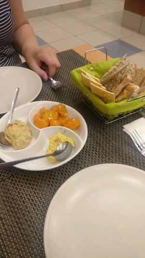 paté with toast at Veggie Cafe in Albufeira