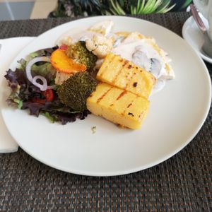 Tofu Steaks with mushroom sauce at Veggie Cafe in Albufeira