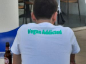 Staff commitment 👏 at Veggie Cafe in Albufeira